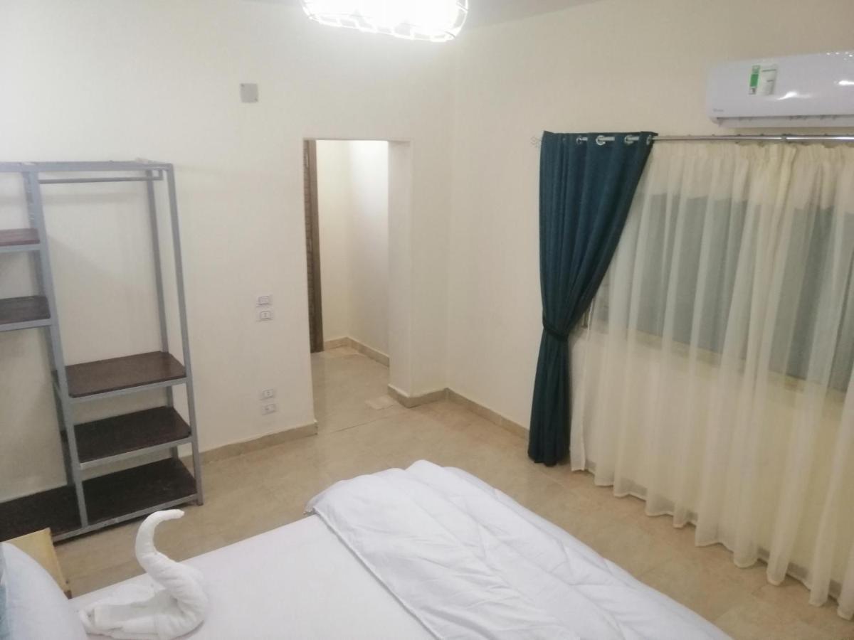 Anubis Kingdom Pyramids Hostal